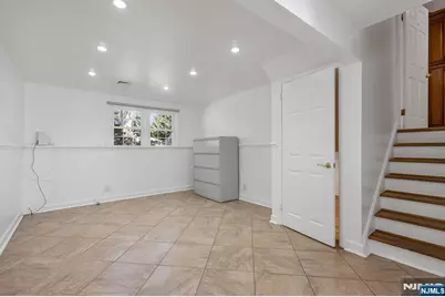 144 Seneca Court, Paramus, NJ 07652 - Photo 21