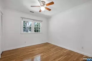 144 Seneca Ct, Paramus, NJ 07652 - Photo 15