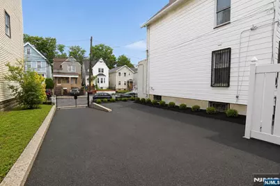 55 Winthrop Street, Newark, NJ 07104 - Photo 5