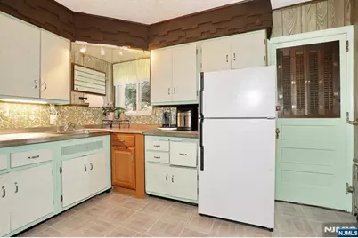12 Margaret Court, Fair Lawn, NJ 07410 - Photo 13