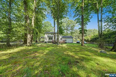 61 Heatherhill Lane, Woodcliff Lake, NJ 07677 - Photo 41