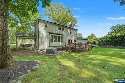 61 Heatherhill Lane, Woodcliff Lake, NJ 07677 - Photo 39