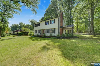 61 Heatherhill Lane, Woodcliff Lake, NJ 07677 - Photo 3