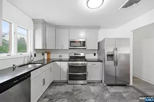 37 Hazelview Ave, Clifton, NJ 07011 - Photo 25
