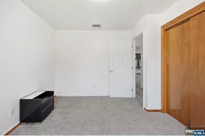 37 Hazelview Avenue, Clifton, NJ 07011 - Photo 39