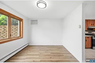 37 Hazelview Avenue, Clifton, NJ 07011 - Photo 11