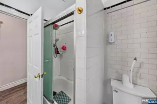 760-762 Parker St, Newark, NJ 07104 - Photo 25