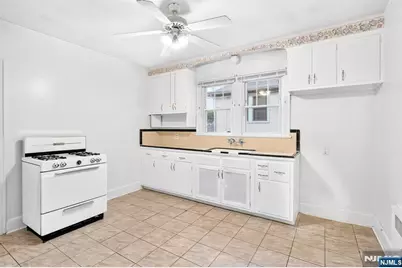215 Terrace Avenue 2 #2, Hasbrouck Heights, NJ 07604 - Photo 15