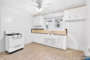 215 Terrace Ave 2, Hasbrouck Heights, NJ 07604 - Photo 15