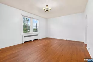 215 Terrace Ave 2, Hasbrouck Heights, NJ 07604 - Photo 5