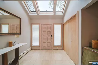 570 Grandview Terrace, Leonia, NJ 07605 - Photo 5