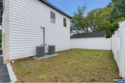 60 Lasalle Avenue, Hasbrouck Heights, NJ 07604 - Photo 35