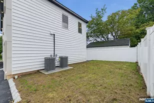 60 Lasalle Ave, Hasbrouck Heights, NJ 07604 - Photo 35