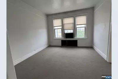 147 Terhune Avenue 2 #2, Jersey City, NJ 07305 - Photo 9
