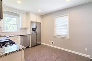 231 Linden Pl, New Milford, NJ 07646 - Photo 9