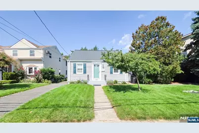 231 Linden Place, New Milford, NJ 07646 - Photo 17