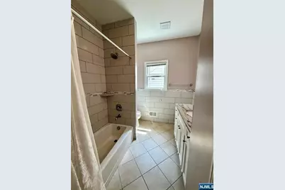 344 2nd Avenue, Lyndhurst Township, NJ 07071 - Photo 17