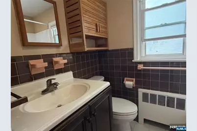 207 Graphic Boulevard, Bergenfield, NJ 07621 - Photo 13