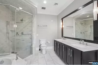 20 Marquis Court, Edgewater, NJ 07020 - Photo 25