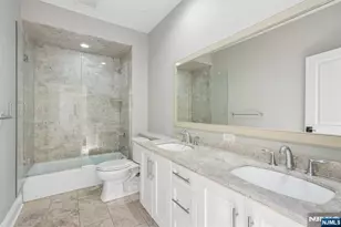 20 Marquis Ct, Edgewater, NJ 07020 - Photo 19