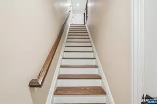 20 Marquis Ct, Edgewater, NJ 07020 - Photo 27