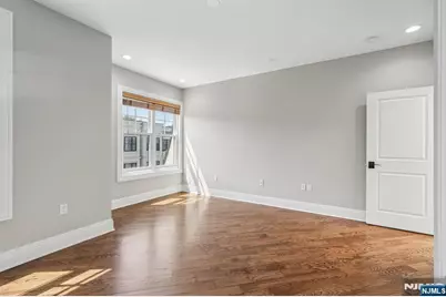 20 Marquis Court, Edgewater, NJ 07020 - Photo 15