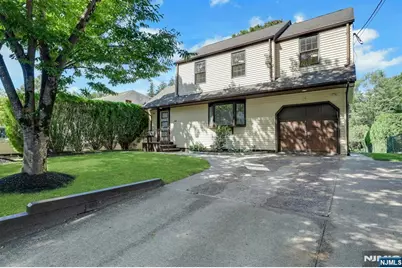 405 Terhune Avenue, Paramus, NJ 07652 - Photo 3