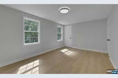 405 Terhune Avenue, Paramus, NJ 07652 - Photo 15