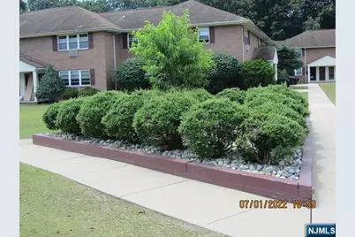 147 N Maple Avenue 3148 #3148, Park Ridge, NJ 07656 - Photo 3