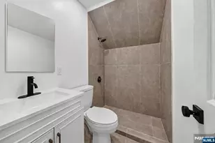 171 Edmund Ave, Paterson, NJ 07502 - Photo 21