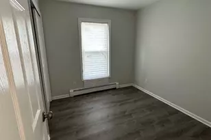 528 Chestnut Pl, Teaneck Township, NJ 07666 - Photo 5