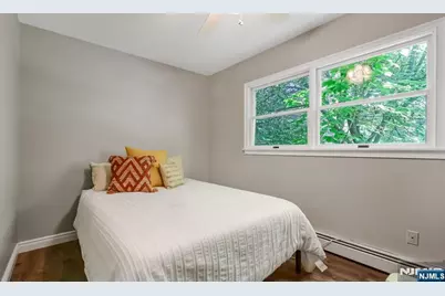 15 Grandview Avenue, Oakland, NJ 07436 - Photo 9