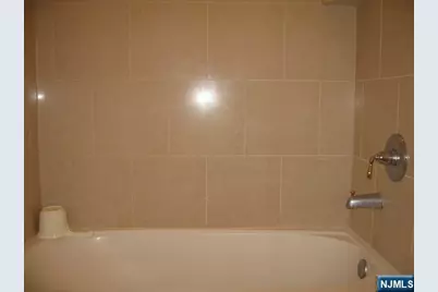2411 Windsor Park Court, Englewood, NJ 07631 - Photo 15