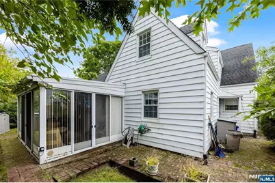 633 Prospect Avenue, Ridgefield, NJ 07657 - Photo 11