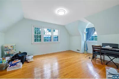 633 Prospect Avenue, Ridgefield, NJ 07657 - Photo 5