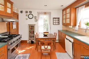12-17 Roosevelt Pl, Fair Lawn, NJ 07410 - Photo 3