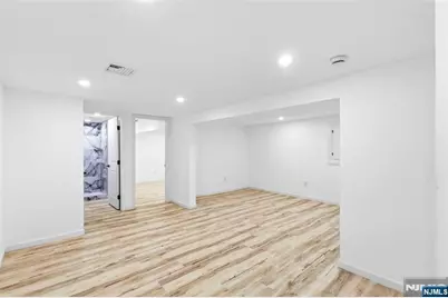137 Myrtle Avenue, Allendale, NJ 07401 - Photo 25