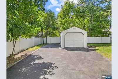 137 Myrtle Avenue, Allendale, NJ 07401 - Photo 7