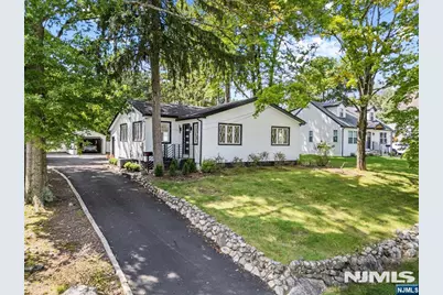 137 Myrtle Avenue, Allendale, NJ 07401 - Photo 43
