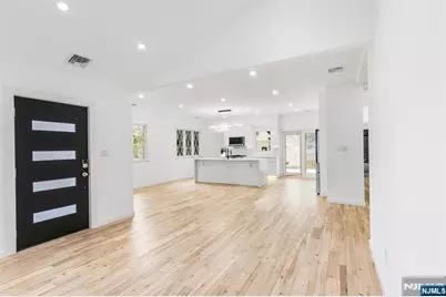 137 Myrtle Avenue, Allendale, NJ 07401 - Photo 11