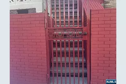 328 Liberty Avenue, Jersey City, NJ 07307 - Photo 29