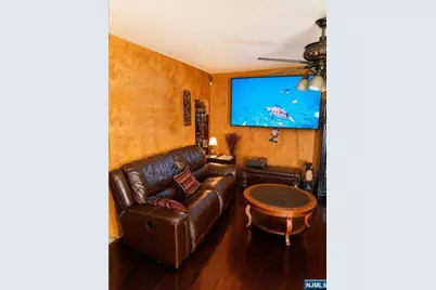 328 Liberty Avenue, Jersey City, NJ 07307 - Photo 11