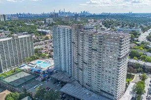555 North Ave 4U, Fort Lee, NJ 07024 - Photo 1