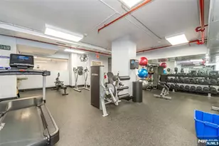 555 North Ave 4U, Fort Lee, NJ 07024 - Photo 11