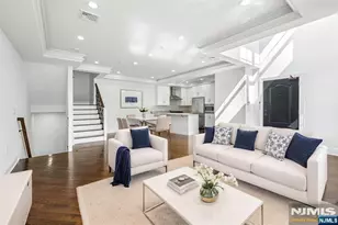 6 Marquis Ct, Edgewater, NJ 07020 - Photo 1