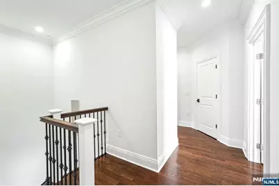 6 Marquis Court, Edgewater, NJ 07020 - Photo 13