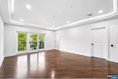 6 Marquis Court, Edgewater, NJ 07020 - Photo 17