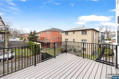 428 Lafayette Avenue, Cliffside Park, NJ 07010 - Photo 23
