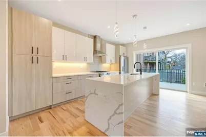 428 Lafayette Avenue, Cliffside Park, NJ 07010 - Photo 13