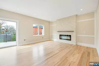 428 Lafayette Avenue, Cliffside Park, NJ 07010 - Photo 19